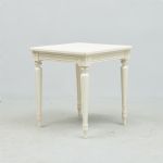 1390 3230 LAMP TABLE